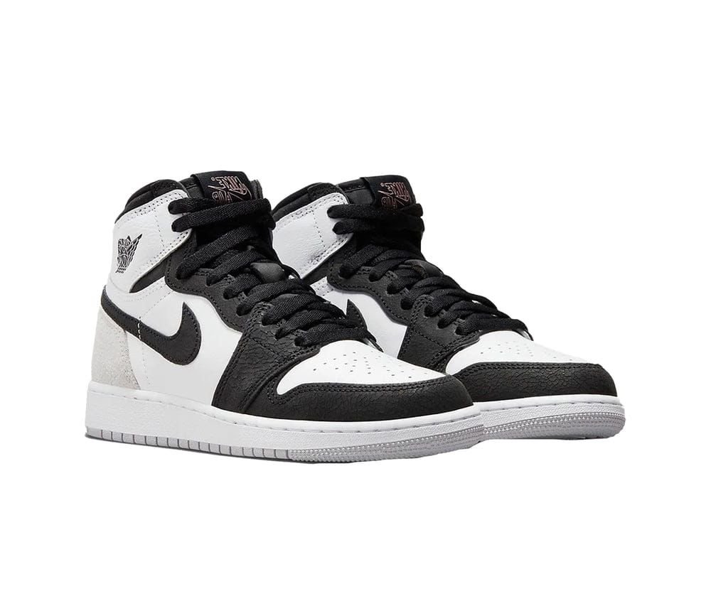Air Jordan 1 High OG “Black/White/Light Smoke Grey” – Premium Retro Leather Sneaker