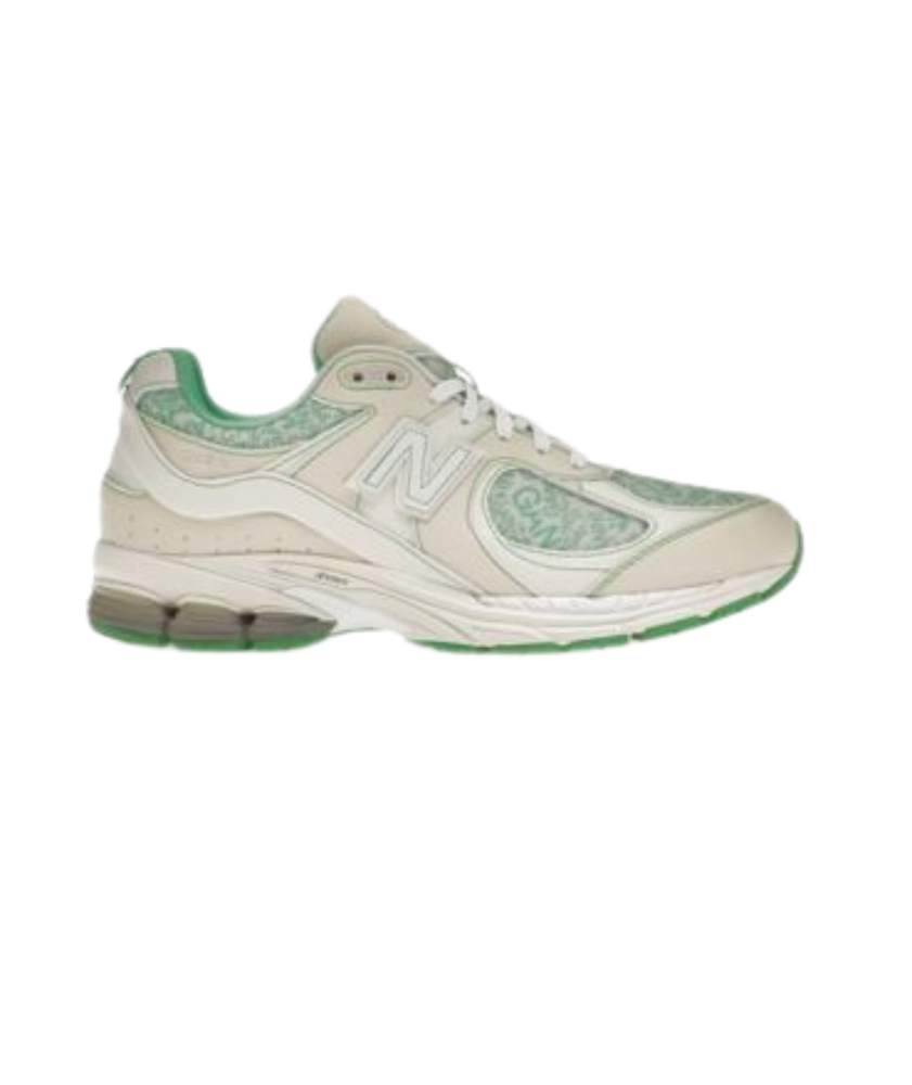 New Balance 2002R White/Green - Retro Style & Modern Comfort